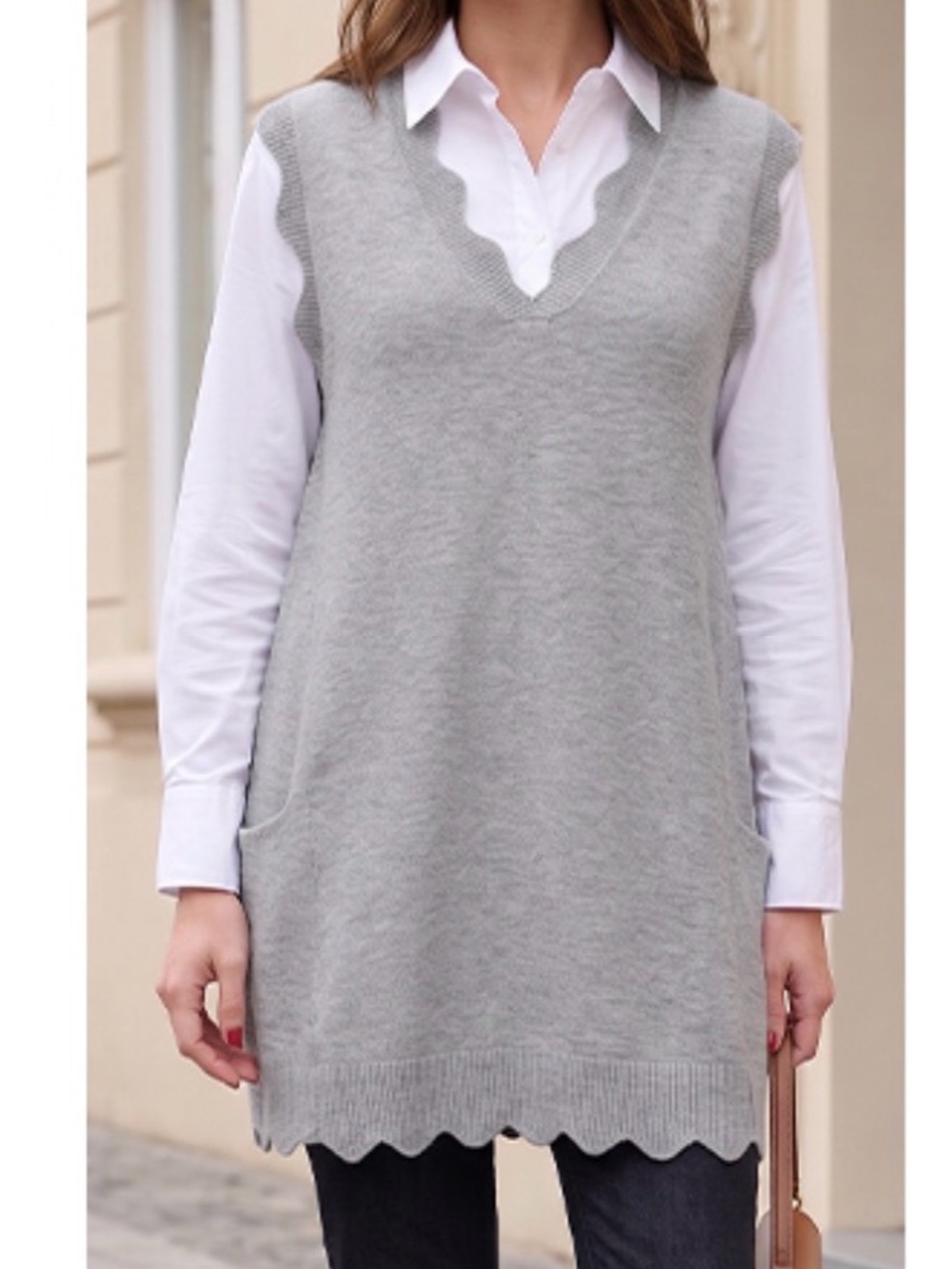Boutique V-Neck Scallop Hem Sweater Vest - Khaki Color NWT XL PRICE FIRM